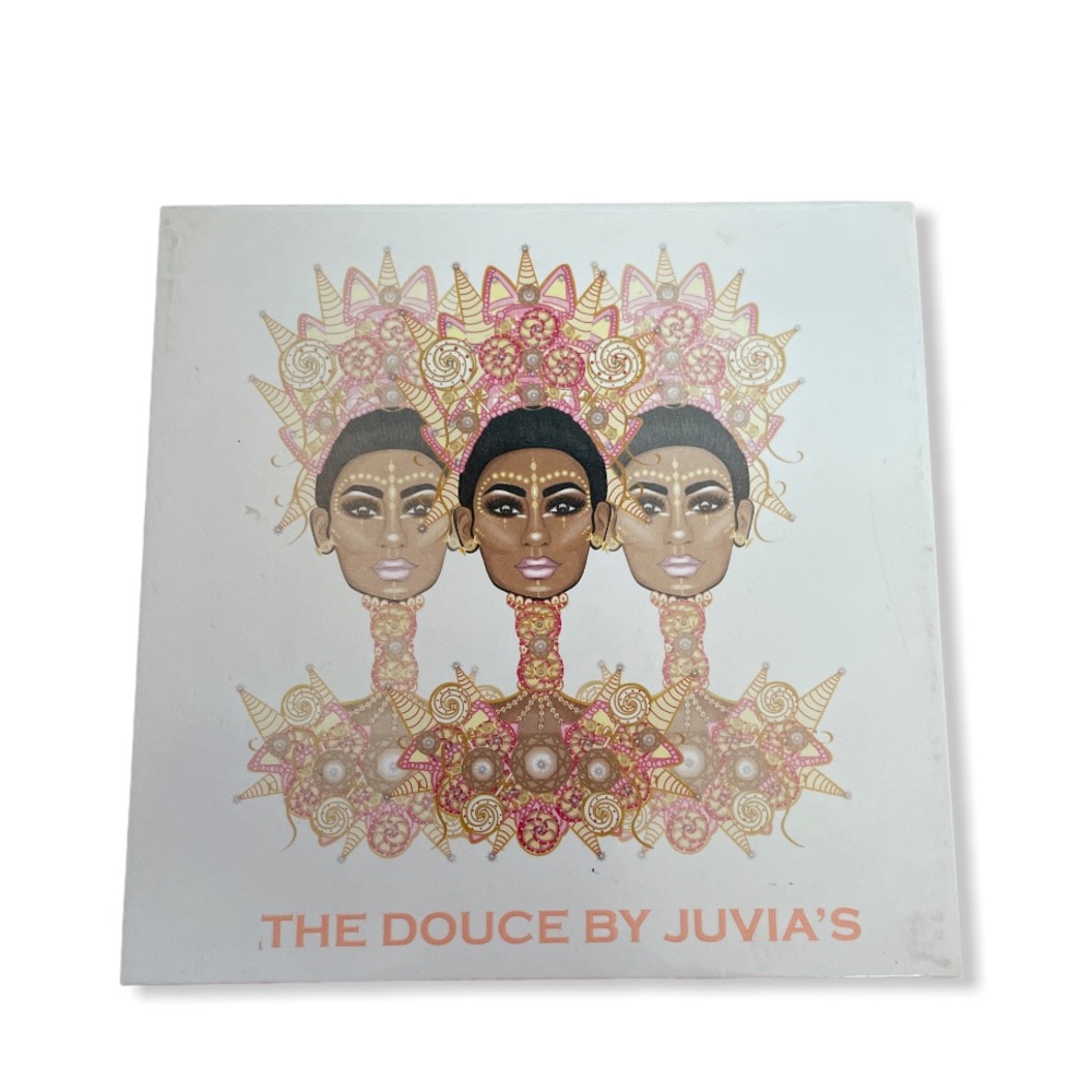 • Juvias Place Douce Palette •